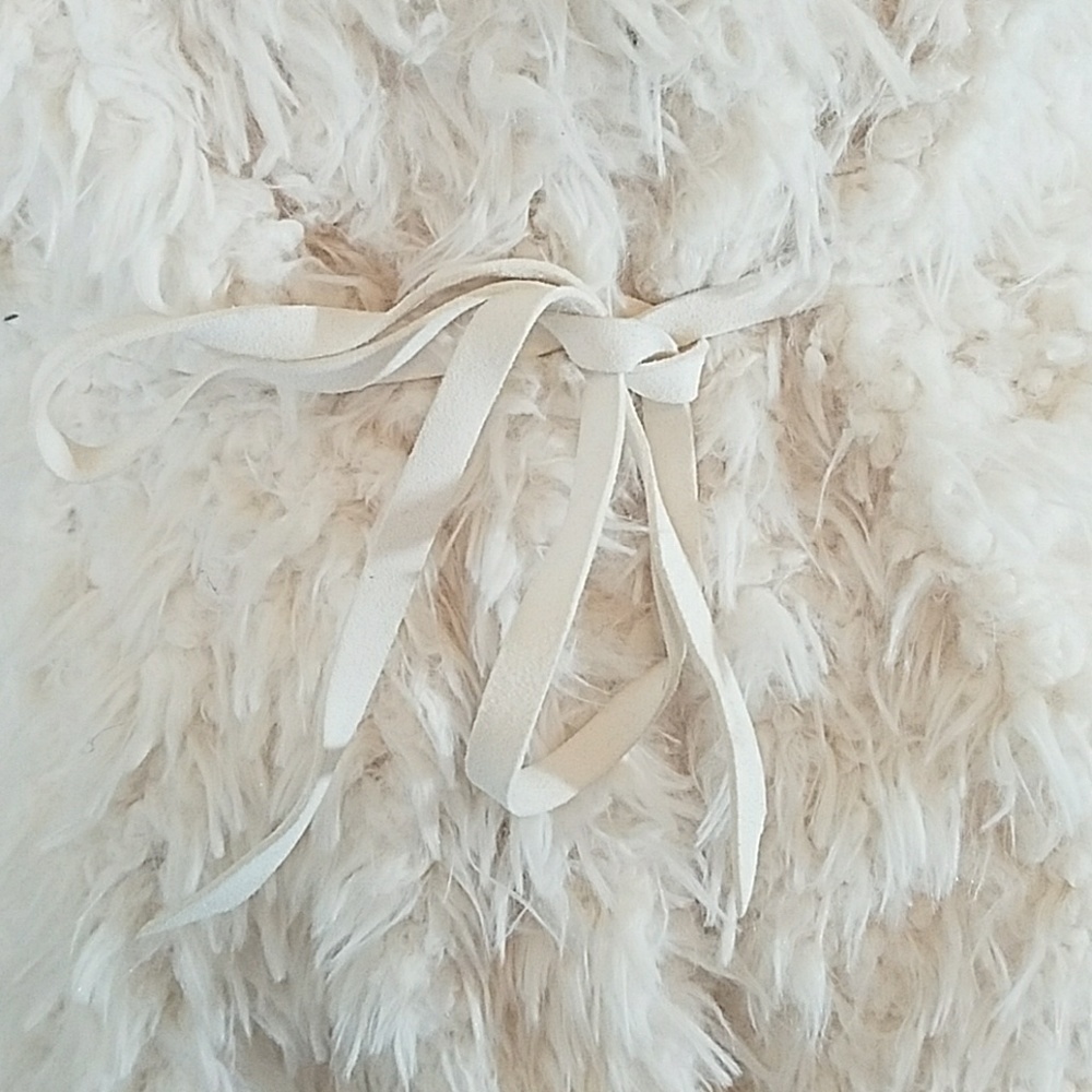 INC Faux Fur Vest S/M New - Picture 2 of 8